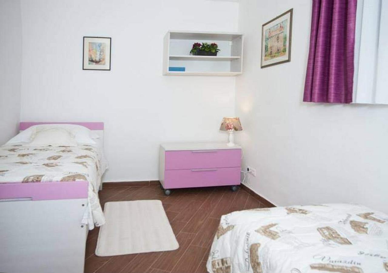 Apartment Lina Deluxe Split Exterior photo